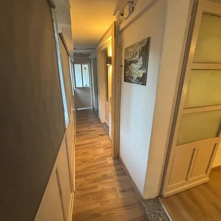 Canton Pasquera 1 Apartment *